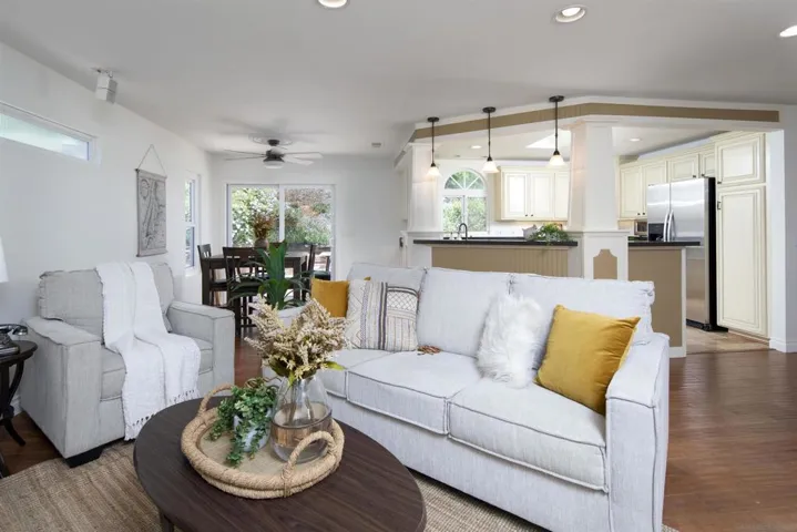 4582 Chateau Drive, San Diego, California 92117