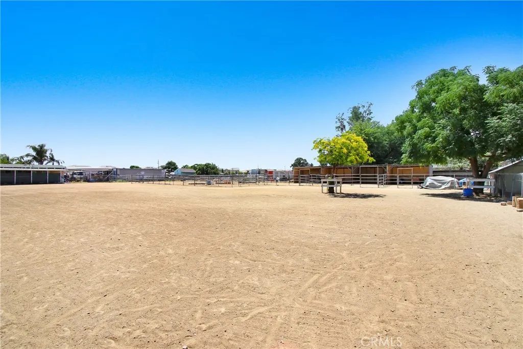 30750 Old Windmill Road, Menifee, California 92584 home-pic-8