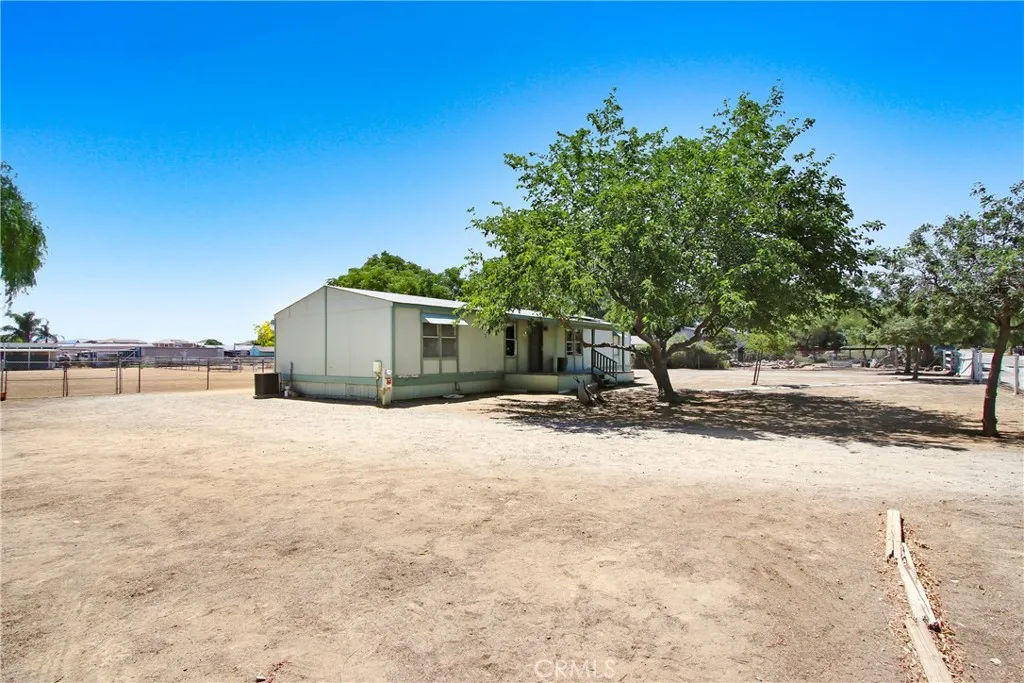 30750 Old Windmill Road, Menifee, California 92584 home-pic-5