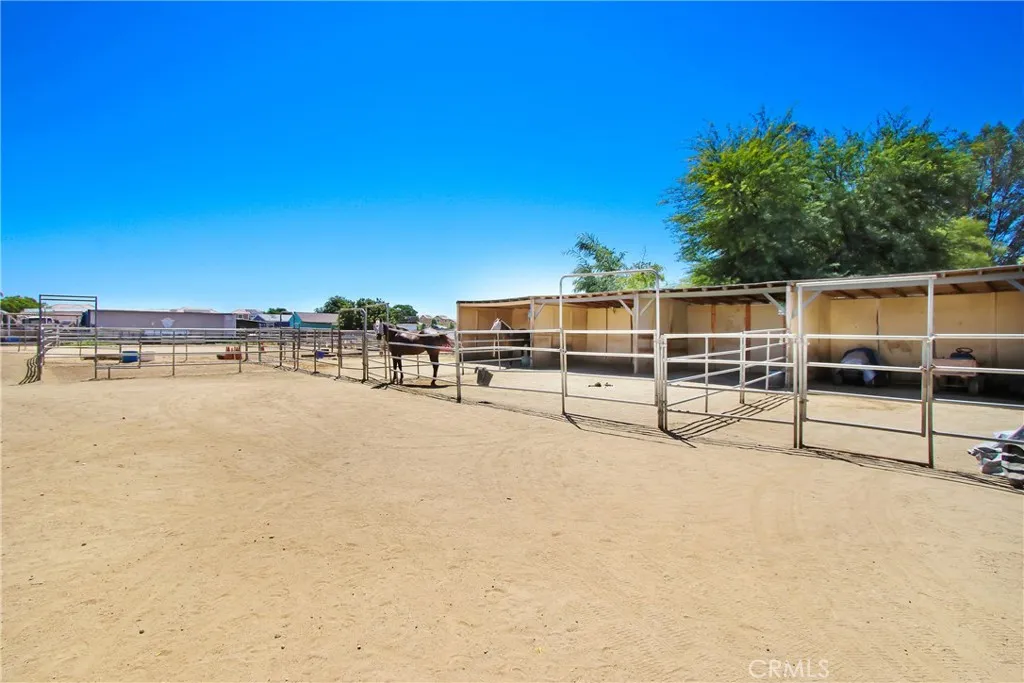 30750 Old Windmill Road, Menifee, California 92584 home-pic-10