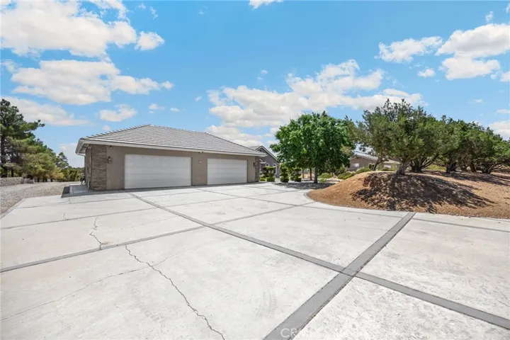 8277 Macron Street, Oak Hills, California 92344