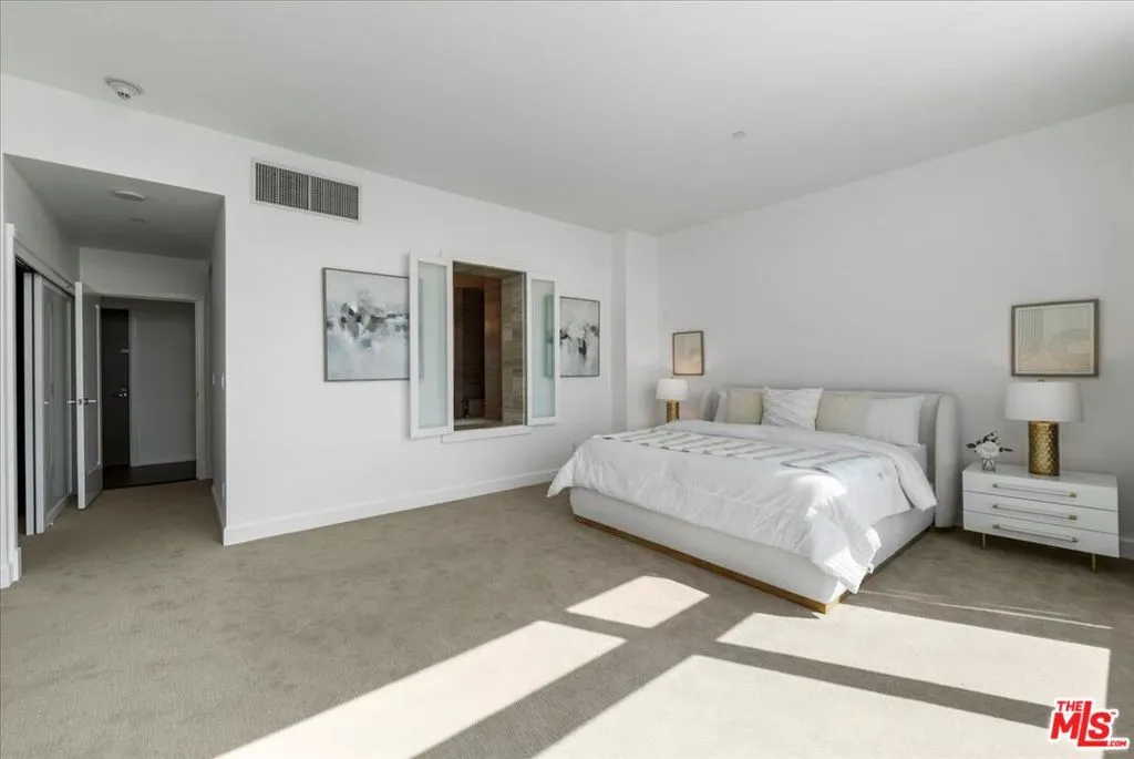 900 W Olympic Boulevard 34j, Los Angeles, California 90015 home-pic-19