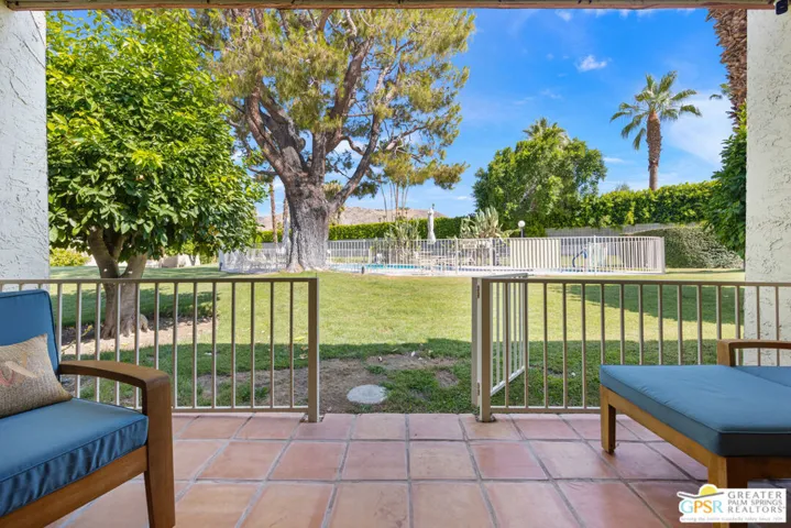 1041 S La Verne Way, Palm Springs, California 92264