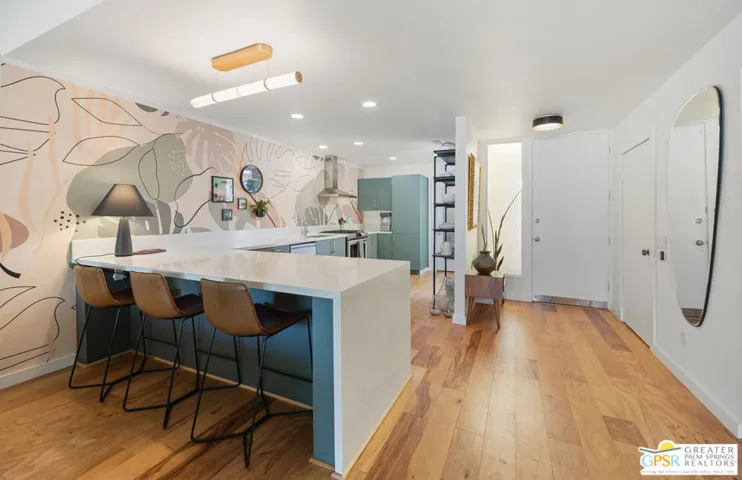 1041 S La Verne Way, Palm Springs, California 92264
