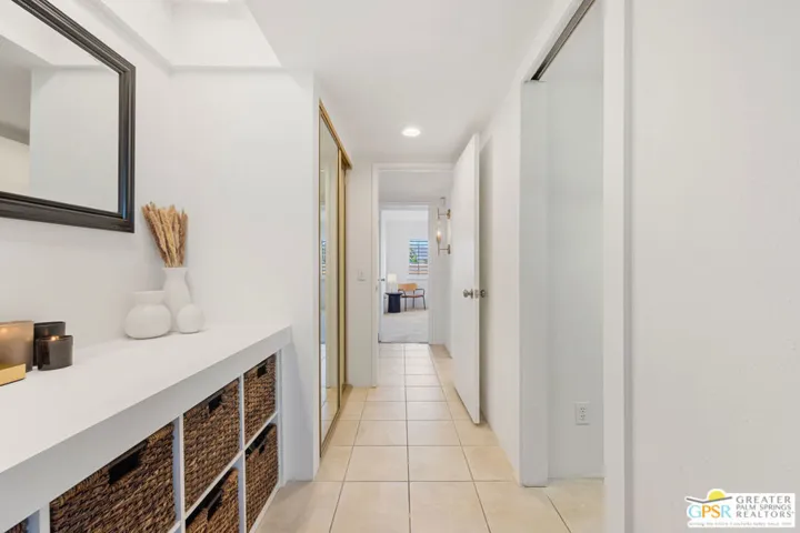 1041 S La Verne Way, Palm Springs, California 92264