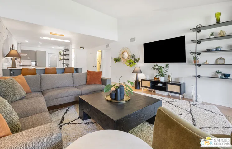 1041 S La Verne Way, Palm Springs, California 92264