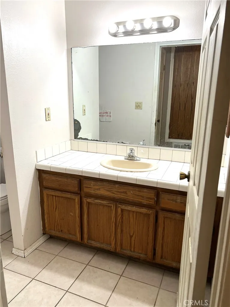 1061 N Perris Boulevard, Perris, California 92571 home-pic-17
