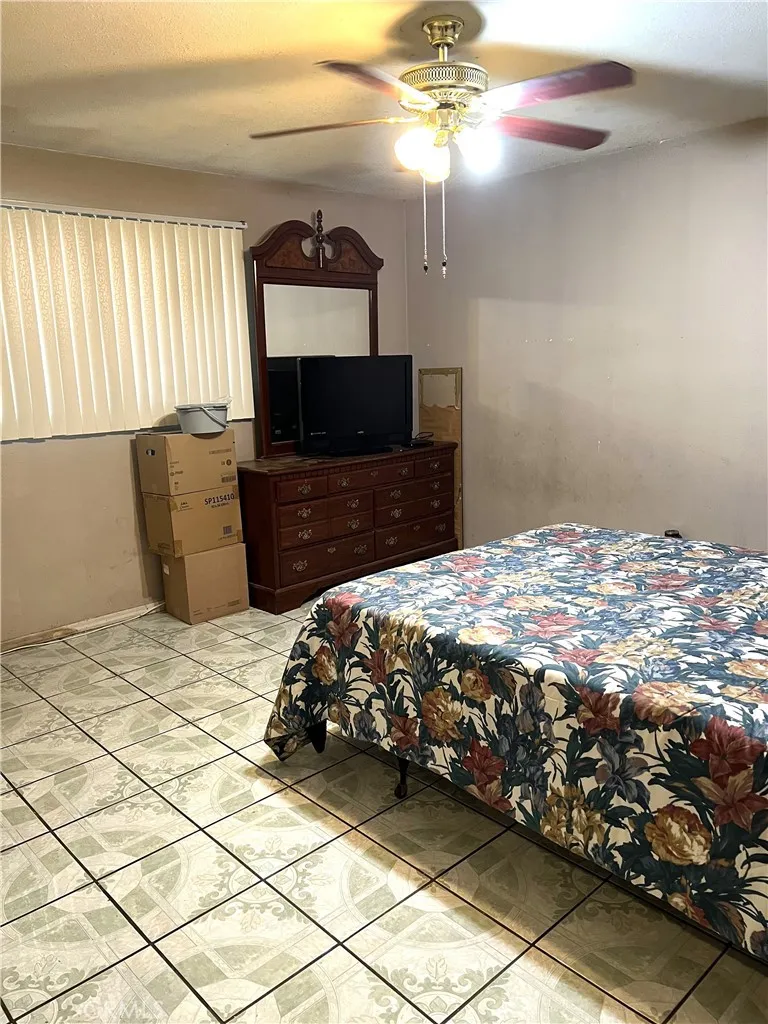 1061 N Perris Boulevard, Perris, California 92571 home-pic-18