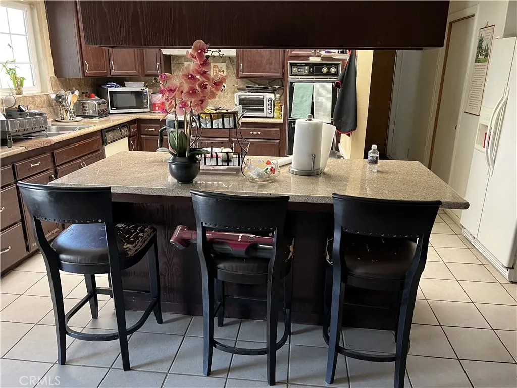 1061 N Perris Boulevard, Perris, California 92571 home-pic-9