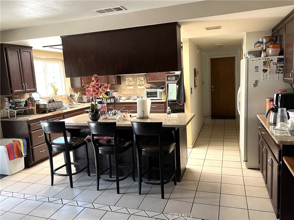 1061 N Perris Boulevard, Perris, California 92571 home-pic-8