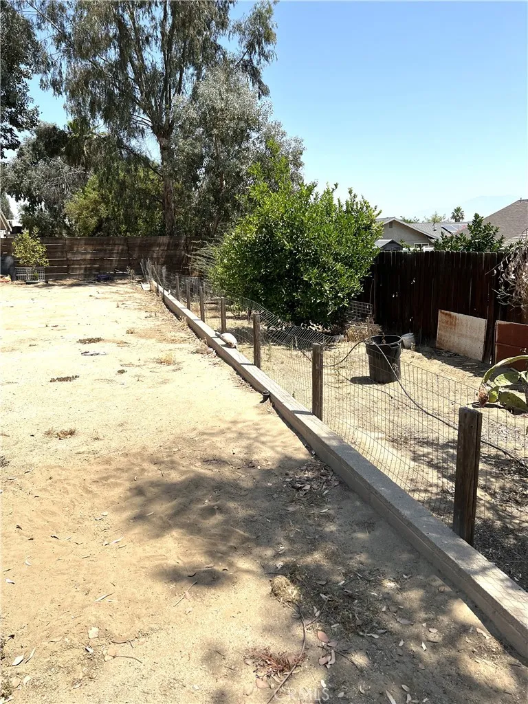 1061 N Perris Boulevard, Perris, California 92571 home-pic-29