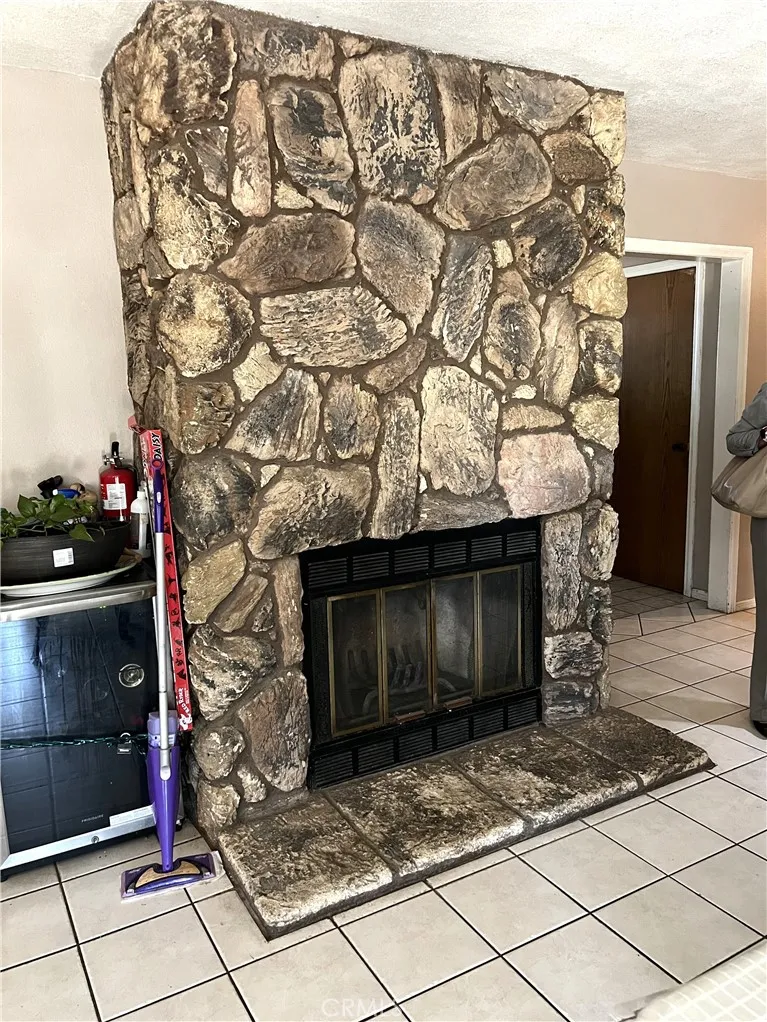 1061 N Perris Boulevard, Perris, California 92571 home-pic-12