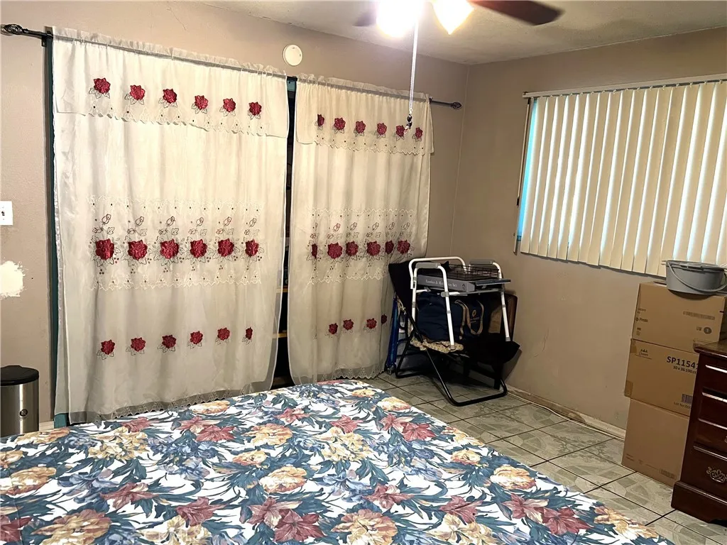 1061 N Perris Boulevard, Perris, California 92571 home-pic-19
