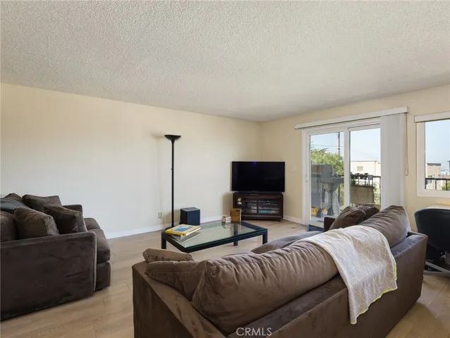 Unit 5 - 2 Bed 2 Bath
