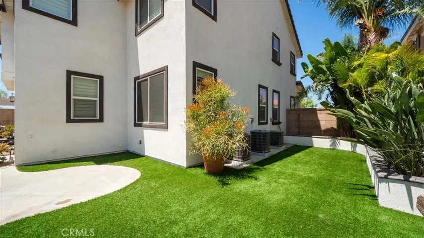 5811 Little Shay Drive, Fontana, California 92336