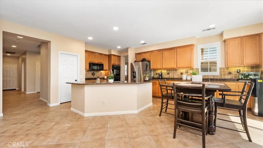 5811 Little Shay Drive, Fontana, California 92336