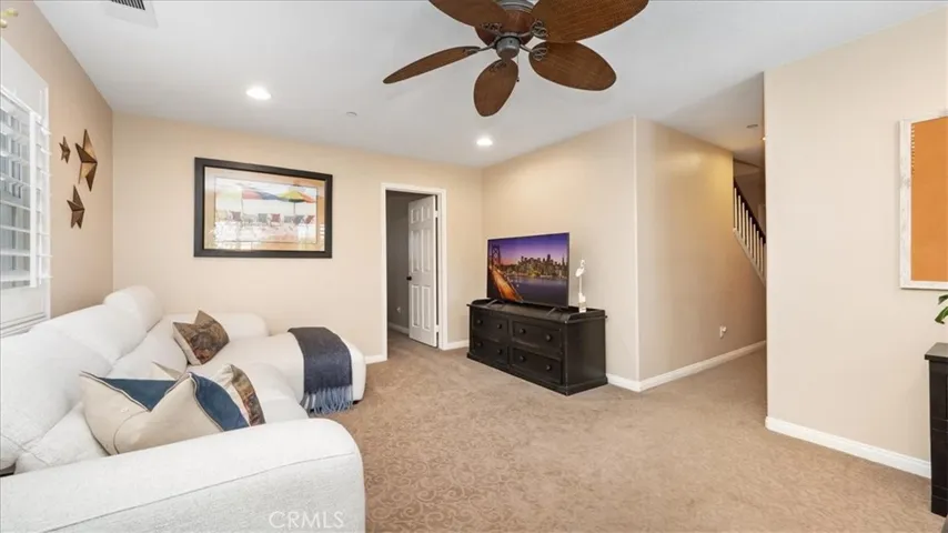5811 Little Shay Drive, Fontana, California 92336