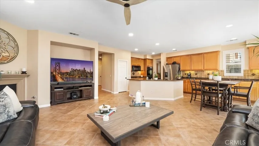 5811 Little Shay Drive, Fontana, California 92336