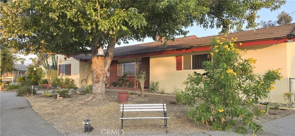 42961 Johnston Avenue, Hemet, California 92544 home-pic-1