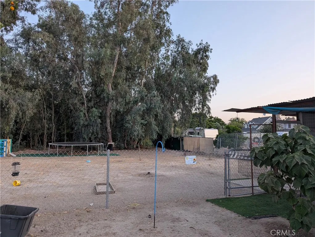 42961 Johnston Avenue, Hemet, California 92544 home-pic-36