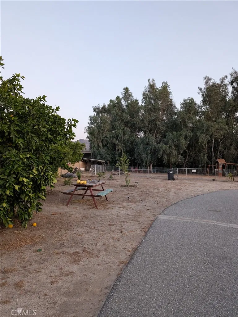 42961 Johnston Avenue, Hemet, California 92544 home-pic-13