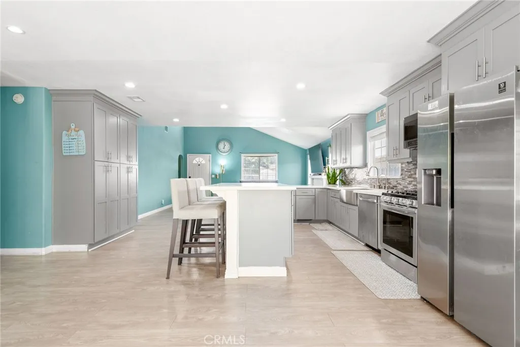 3845 Bayside Street, Simi Valley, California 93063 home-pic-15