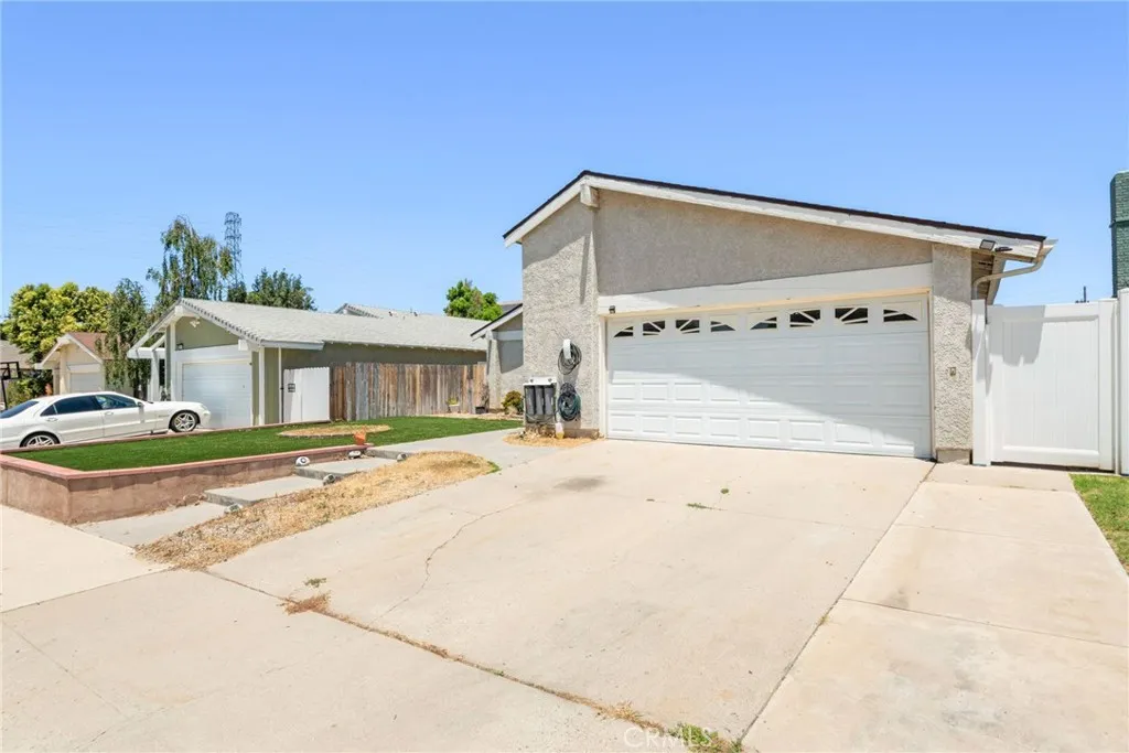 3845 Bayside Street, Simi Valley, California 93063 home-pic-4