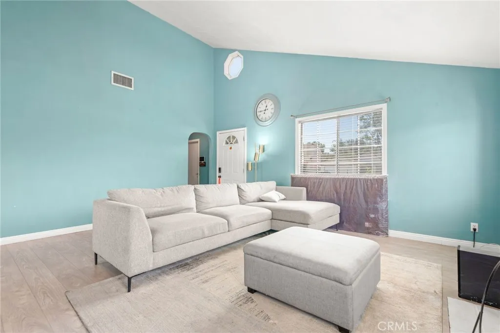 3845 Bayside Street, Simi Valley, California 93063 home-pic-7