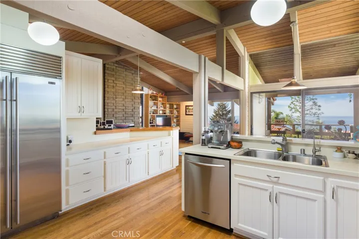 1315 Via Zumaya, Palos Verdes Estates, California 90274