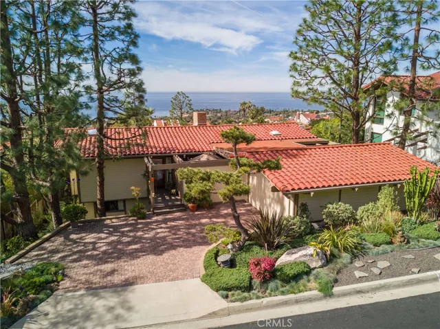 1315 Via Zumaya, Palos Verdes Estates, California 90274