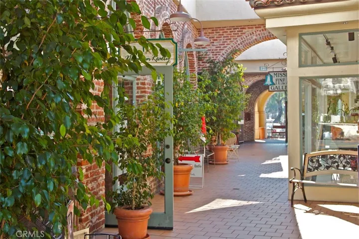 Lovely shops and dining in town.