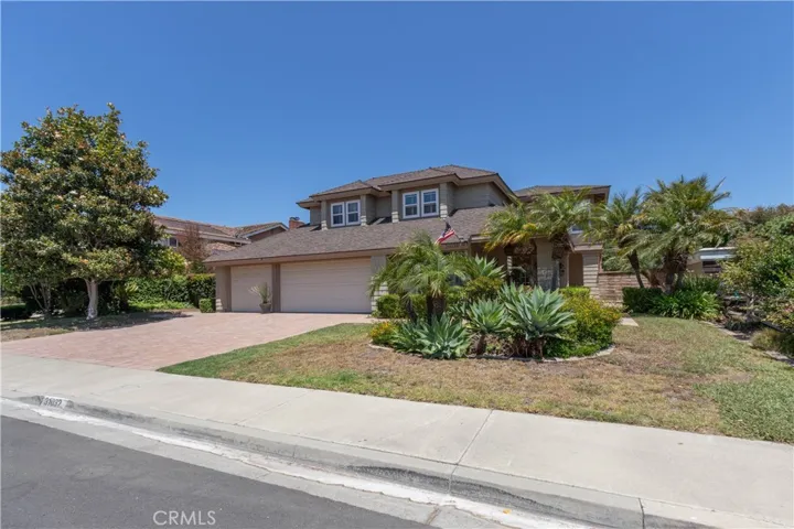 Striking curb appeal in a peaceful neighborhood.