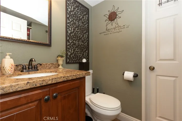 Main level bath.