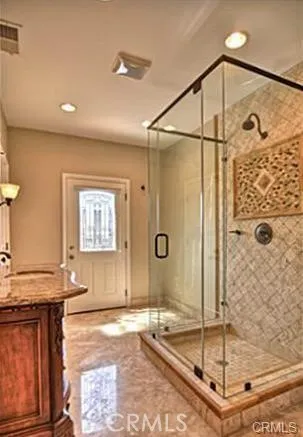 621 Loretta Drive, Laguna Beach, California 92651