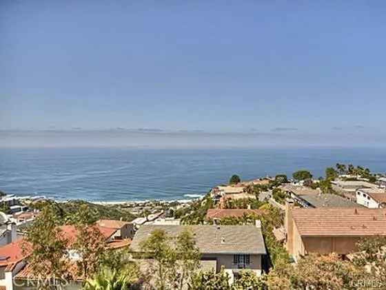 621 Loretta Drive, Laguna Beach, California 92651