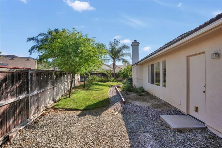 21803 Heliotrope Lane, Wildomar, California 92595