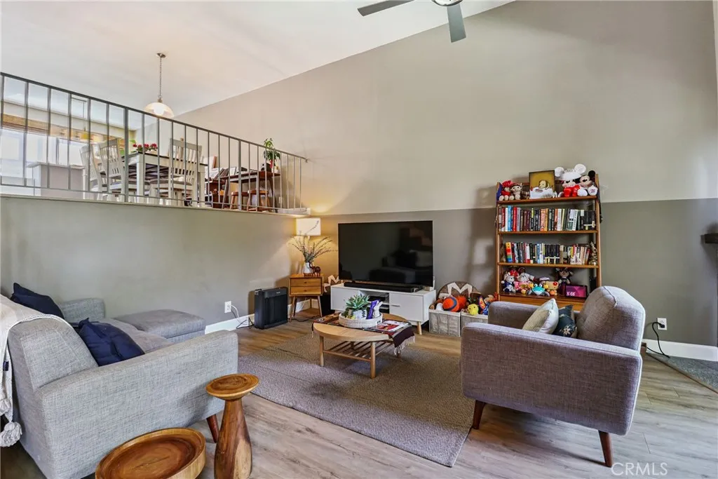 1832 Oak Tree Drive 13, Los Angeles, California 90041 home-pic-4