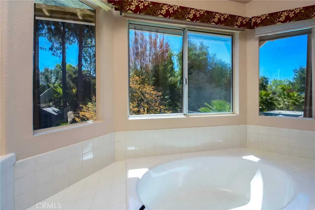 41768 Via El Greco, Temecula, California 92592 home-pic-24