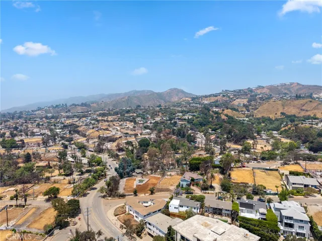 16185 W Sunset Boulevard 11, Pacific Palisades, California 90272