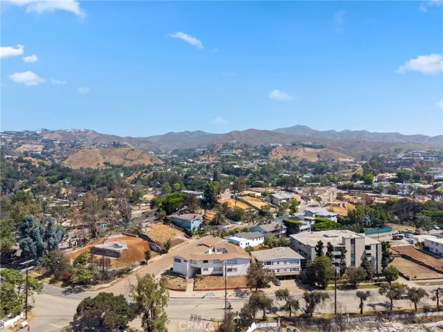 16185 W Sunset Boulevard 11, Pacific Palisades, California 90272