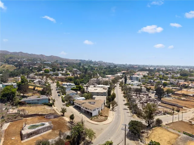 16185 W Sunset Boulevard 11, Pacific Palisades, California 90272