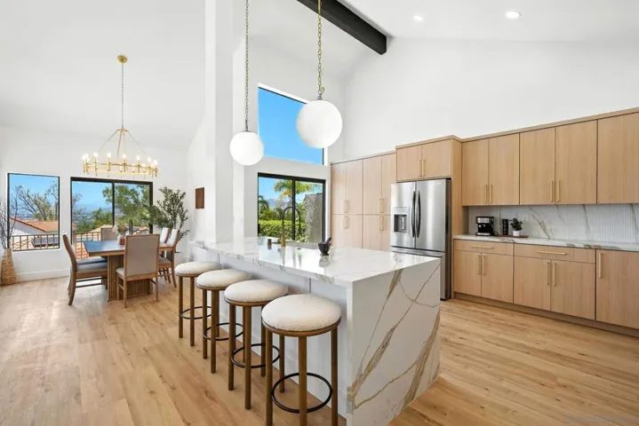 12156 Sand Trap Row, San Diego, California 92128