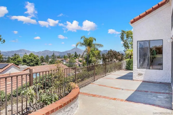 12156 Sand Trap Row, San Diego, California 92128
