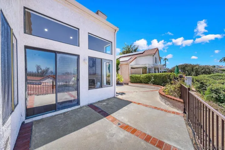 12156 Sand Trap Row, San Diego, California 92128