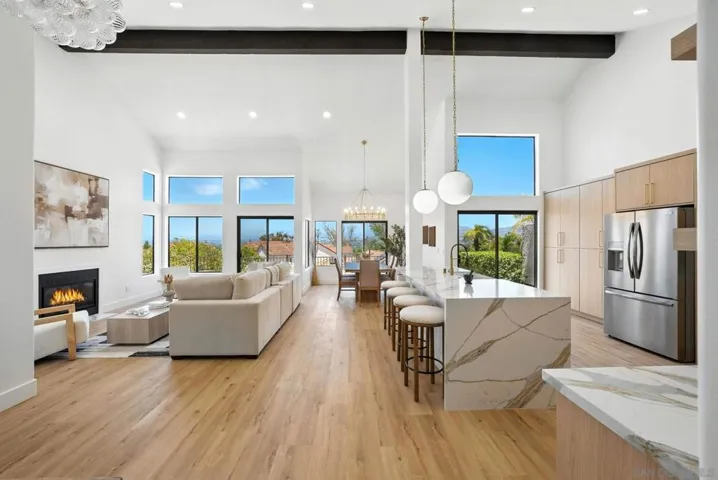 12156 Sand Trap Row, San Diego, California 92128