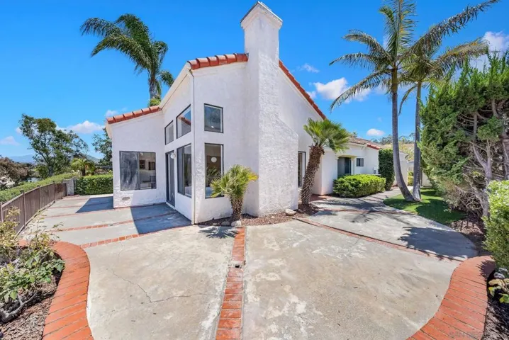 12156 Sand Trap Row, San Diego, California 92128
