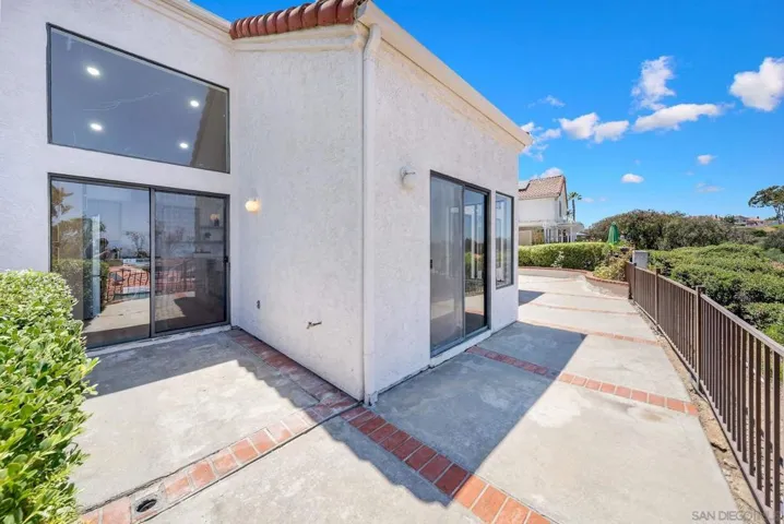 12156 Sand Trap Row, San Diego, California 92128