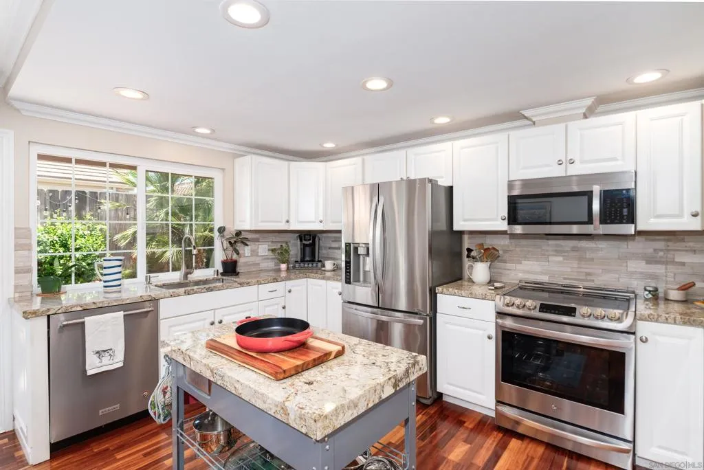 17525 Plaza Gitana, San Diego, California 92128 home-pic-11