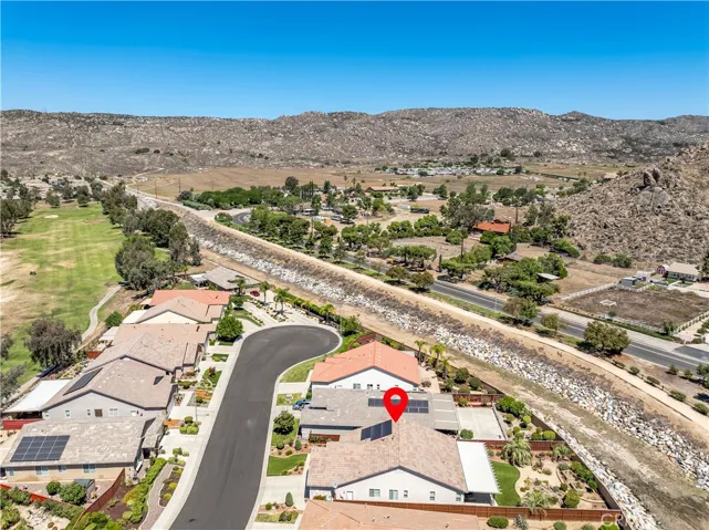 650 Zarahias Cr, Hemet, California 92545