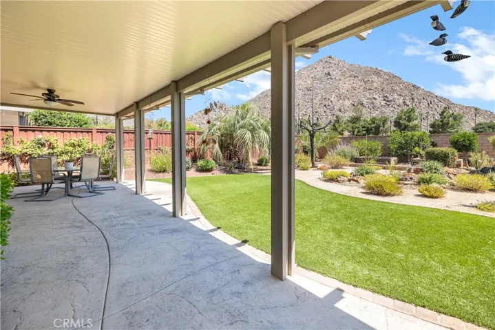 650 Zarahias Cr, Hemet, California 92545